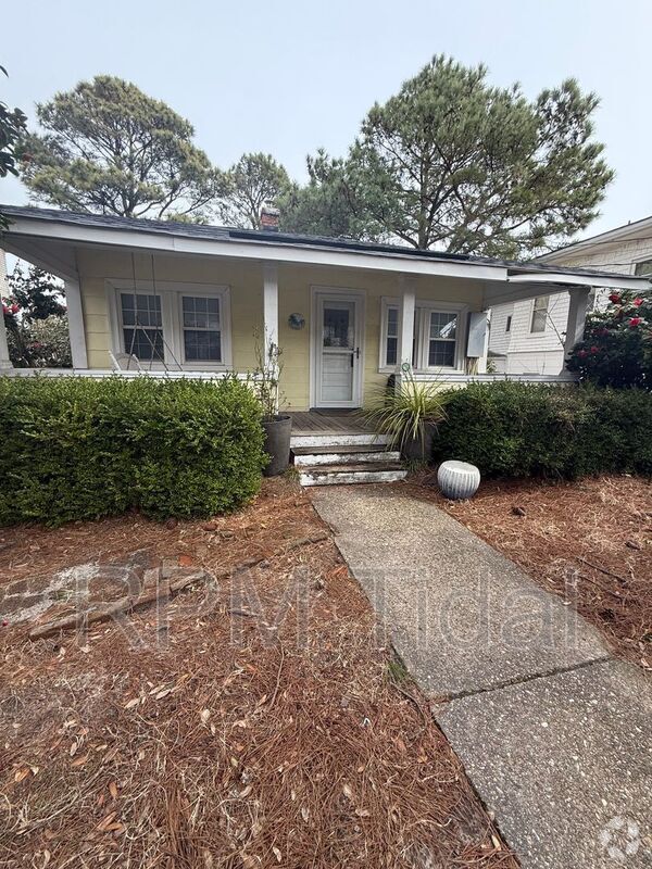 Building Photo - 224 A View Ave
