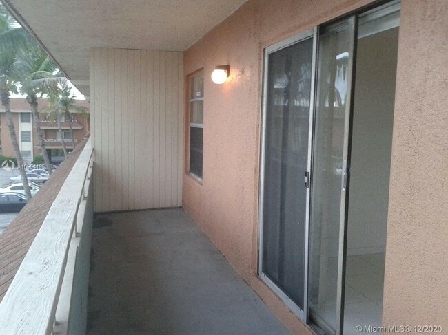 Building Photo - 17530 NW 68th Ave