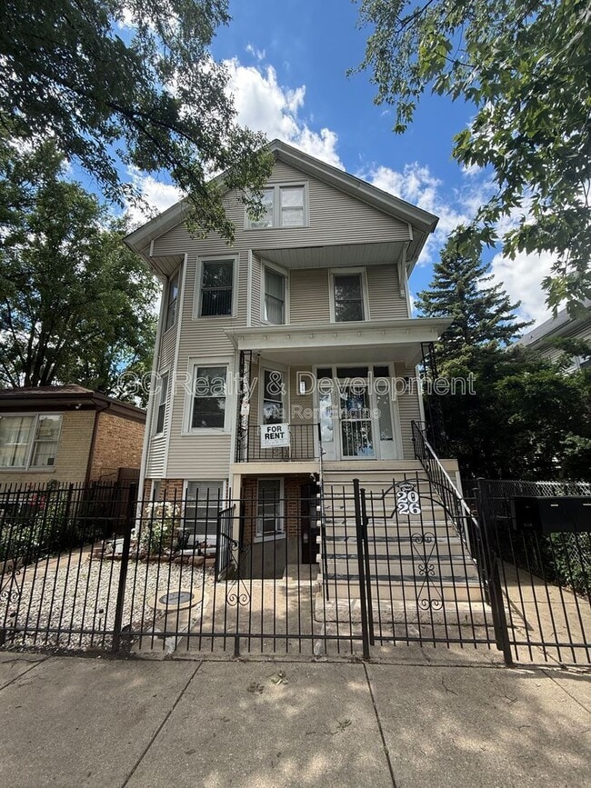 Building Photo - 2304 N Monitor Ave