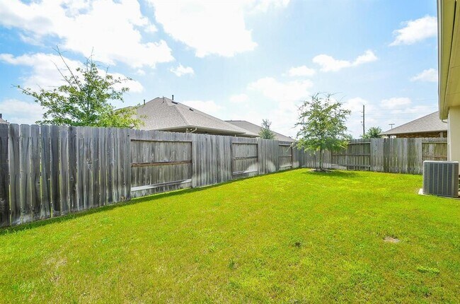 Building Photo - 4911 Augusta Pointe Ct