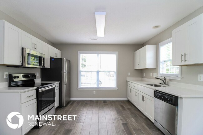 Foto del edificio - 3801 Heather View Ln