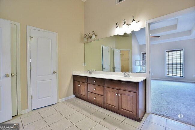 Foto del edificio - 7915 Green Glen Dr
