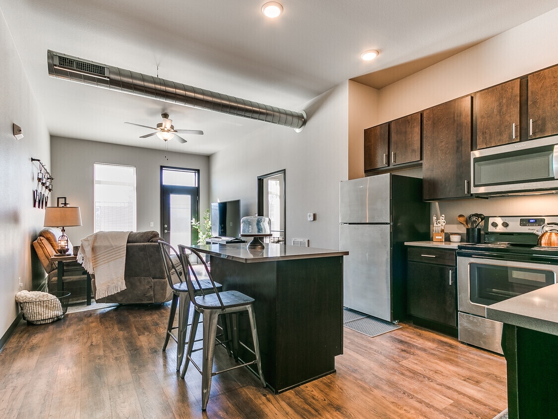 Foto principal - 214 Jade St