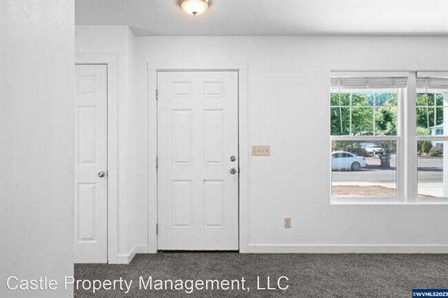 Foto del edificio - 3 br, 2 bath House - 814 18th Ave