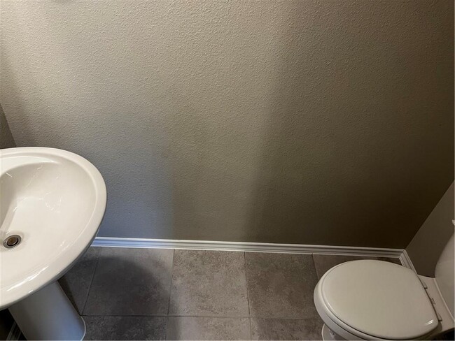 Building Photo - 1137 Garland Rd