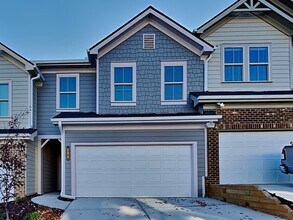 Building Photo - 121 Wayne Ln