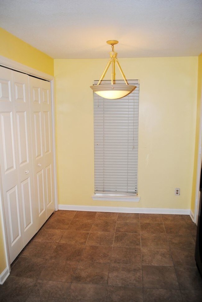 Foto del edificio - 2301 Wood Hill Pl