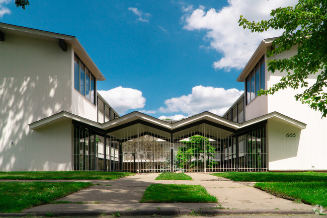 Building Photo - Parker House Apartments