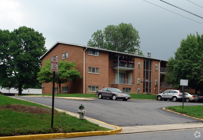 Building Photo - Ferris Manor
