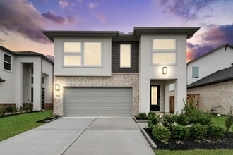 Building Photo - 22122 Strathfield Cir