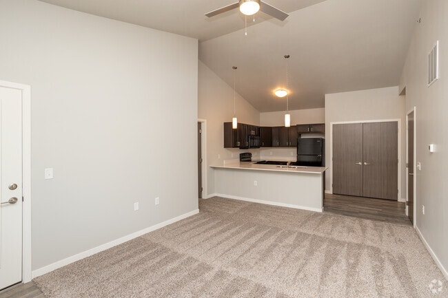 2BR, 2BA - 935SF - Living Room - The Brixx 2