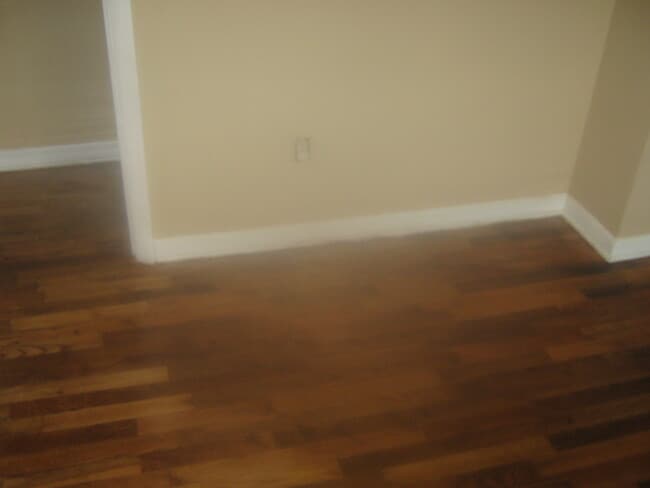 Building Photo - 2051 Martin Luther King Dr Lumberton, NC 28358