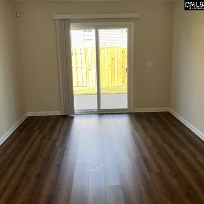 Building Photo - 407 Pitchling Dr