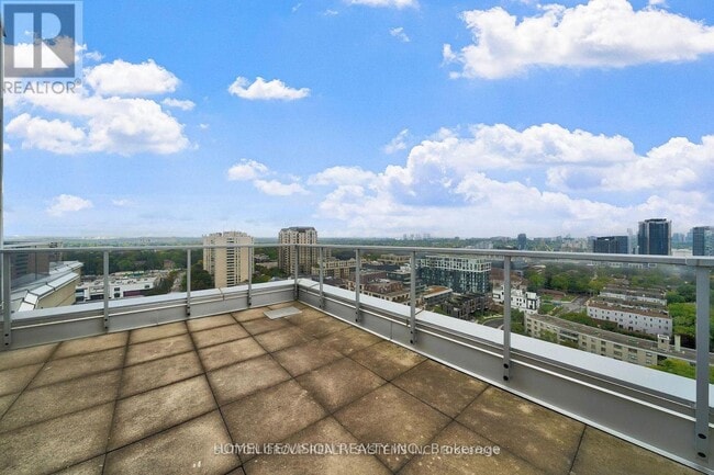 Building Photo - 8 Rean Dr
