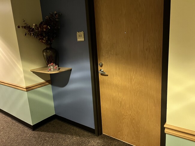 Building Photo - 9355 IL-19