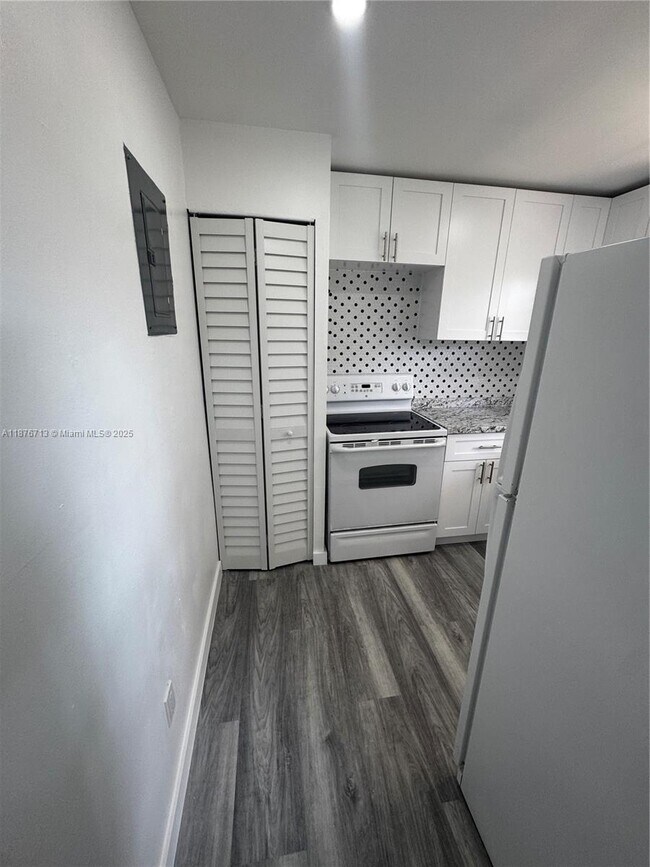 Foto del edificio - 2 bedroom in Hollywood FL 33020