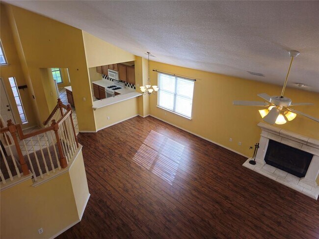 Building Photo - 8201 Luling Ln