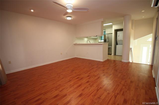 Building Photo - 1711 Makiki St