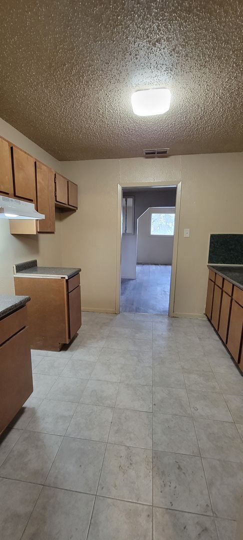 Building Photo - Completely remodeled huge 4 bedroom/1&1/2 ...