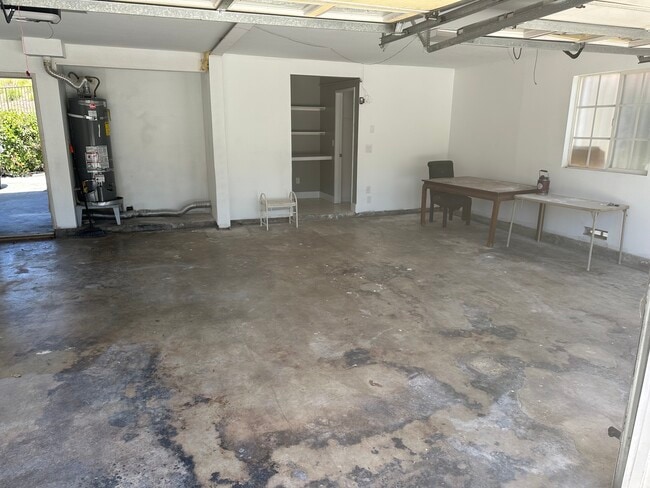Building Photo - 1504 Westmoreland Dr