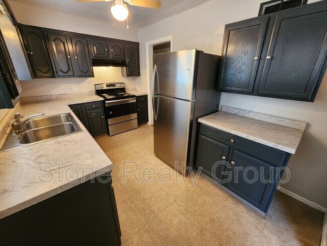 Foto del edificio - 3112 Harrison Ave