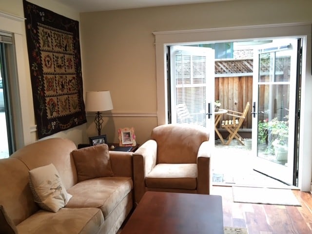 Living area - 2321 Tice Valley Blvd