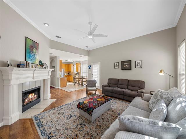 Building Photo - 722 Duchess Dr