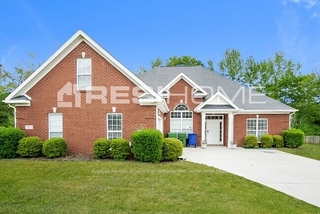 Building Photo - 7103 Mossy Bank Trl