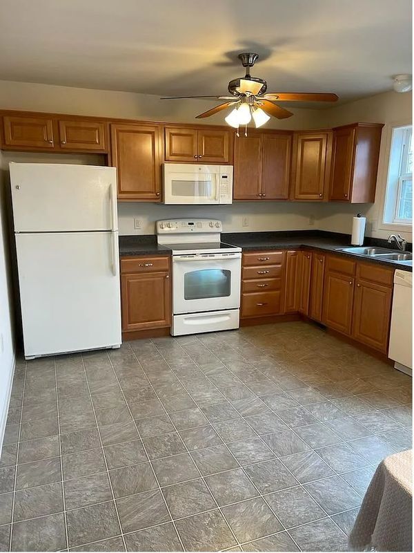 Foto del edificio - 6224 Galleon Drive
