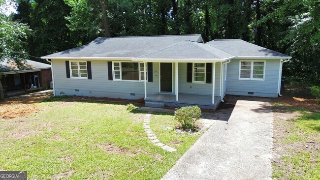 Foto del edificio - 204 Mathews Cir SE