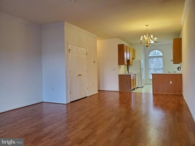 Building Photo - 420 Main St