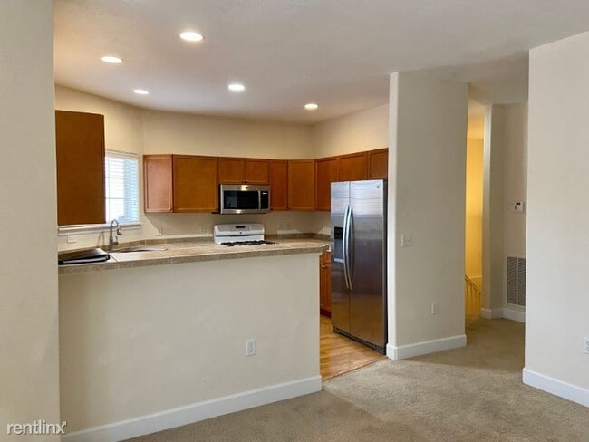 Building Photo - 5974 Eagle Hill Heights