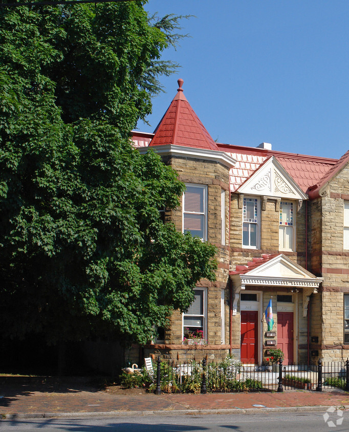 Building Photo - St. John's Commons