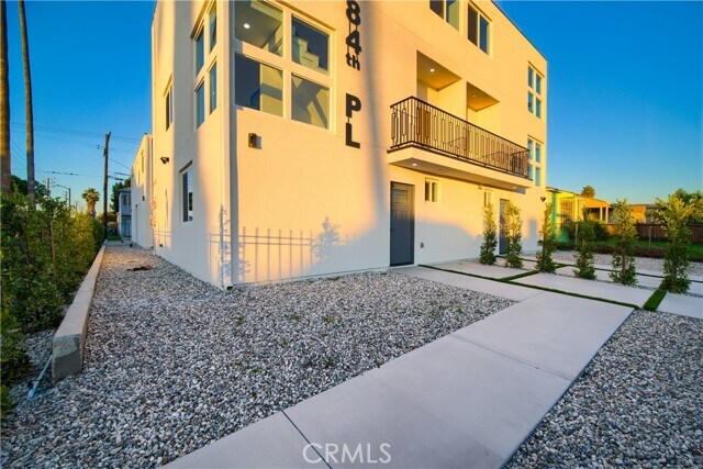 Foto del edificio - 803 E 84th Pl