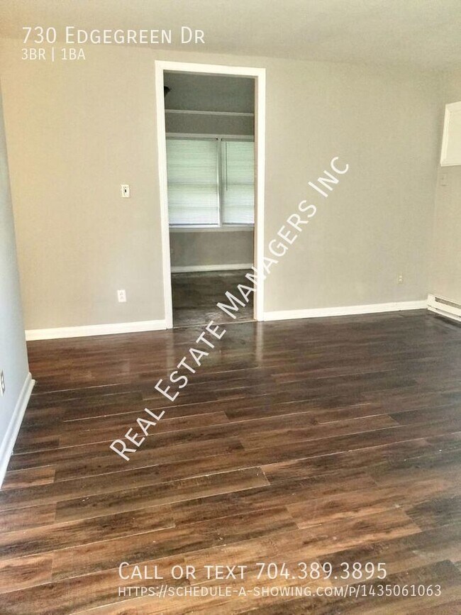 Building Photo - Close to Nations Ford and I 77