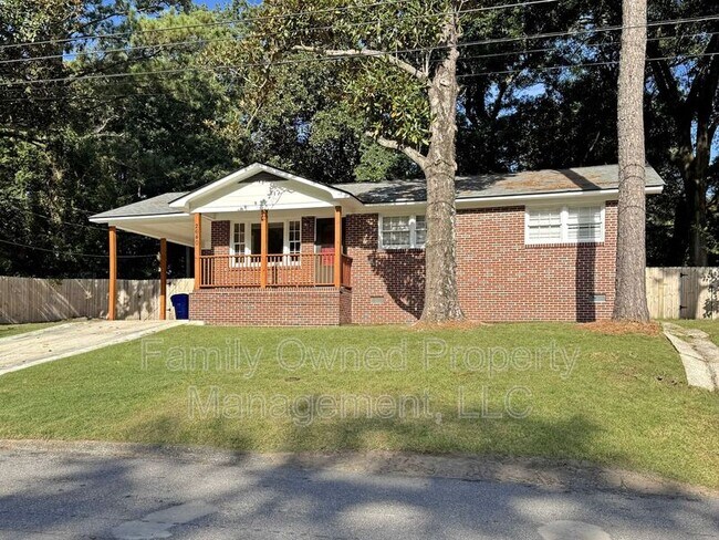 Foto del edificio - 2640 Orchid Ave