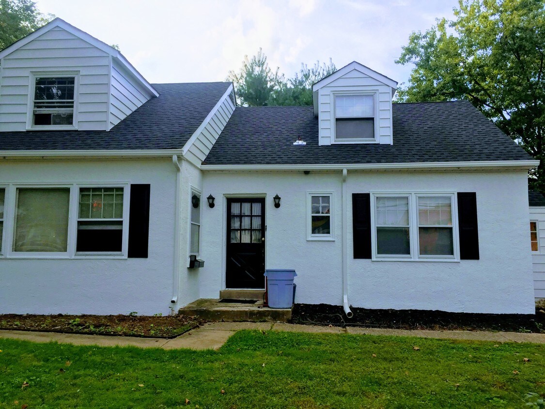Primary Photo - 800 Easton Rd