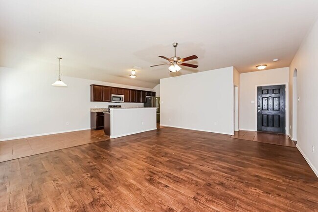 Building Photo - 3161 Hanna Ranch Blvd
