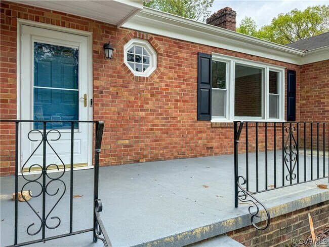 Building Photo - 2821 Nivram Rd