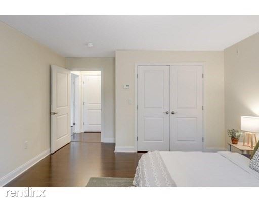 Building Photo - 39 Fayette St