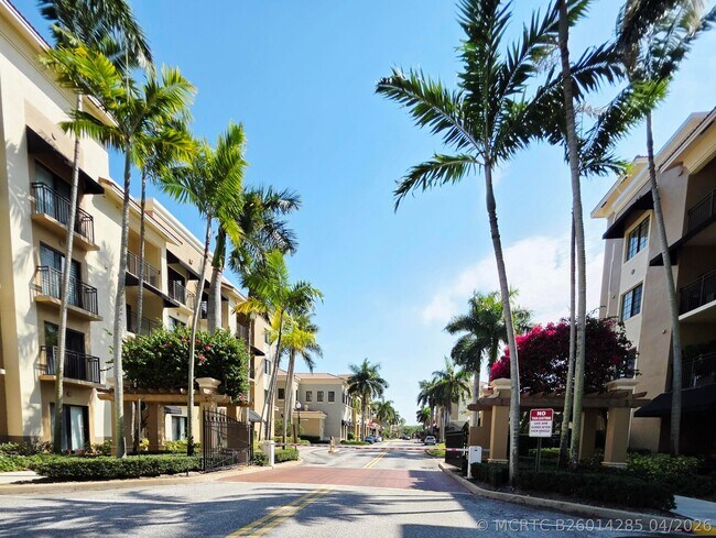 Foto del edificio - 4903 Midtown Ln
