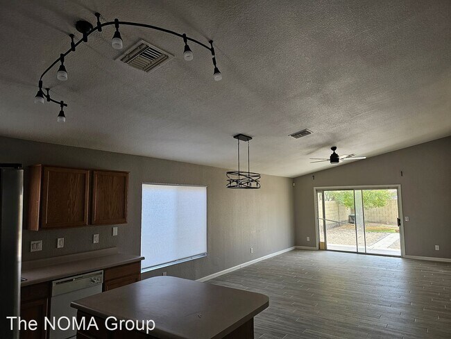 Building Photo - 3 br, 2 bath House - 158-3423 e paradise ln