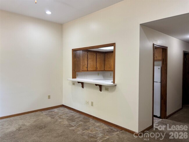 Foto del edificio - 163 Hillcrest Dr