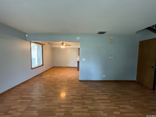 Building Photo - 123 S Hale Ave