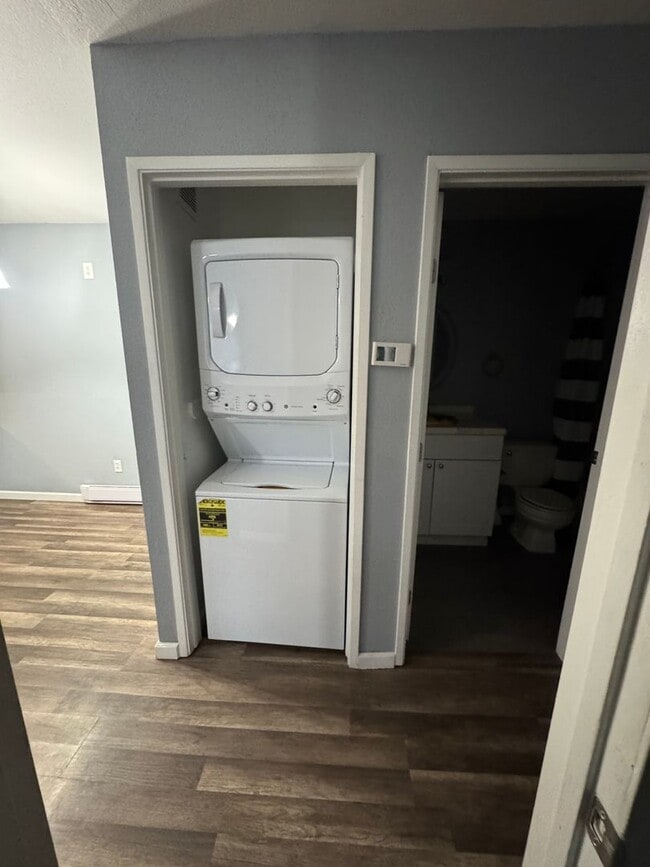 Building Photo - Clean & Comfortable 2 Bed / 2 Bath Condo – Central Reno – $1,450/mo