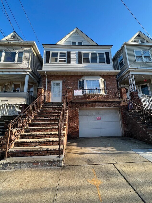 460 Ave E Unit 1, Bayonne, NJ 07002 Condo for Rent in Bayonne, NJ