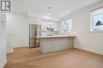 Building Photo - 436 Concord Ave