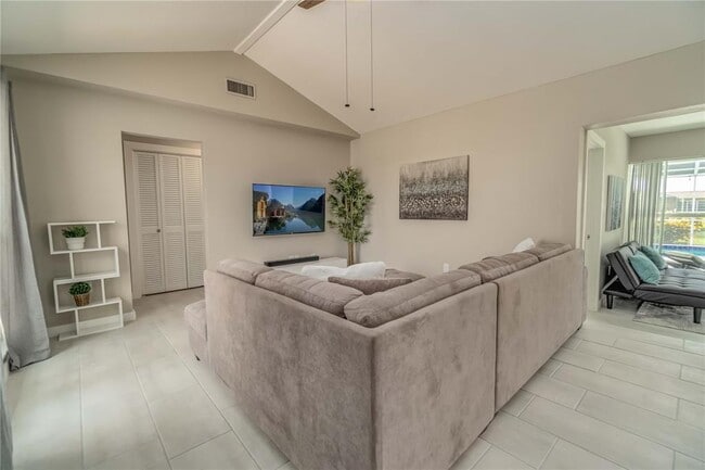 Foto del edificio - 33 Caddy Rd