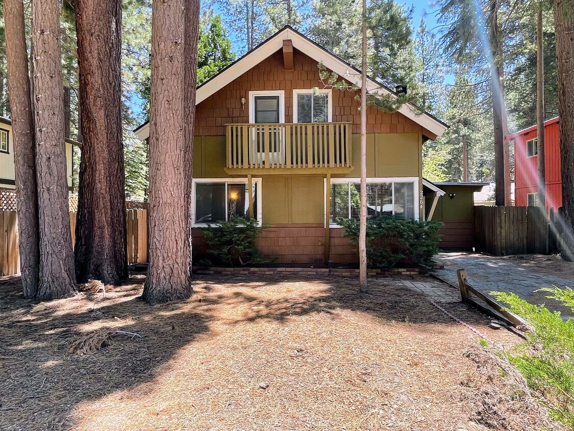 2264 Arizona Ave, South Lake Tahoe, CA 96150 House Rental in South