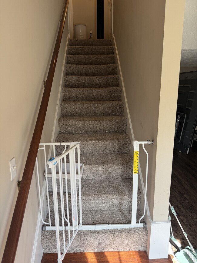 Foto del edificio - 275 Lost River Ln